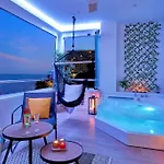 Eden Apartment *
